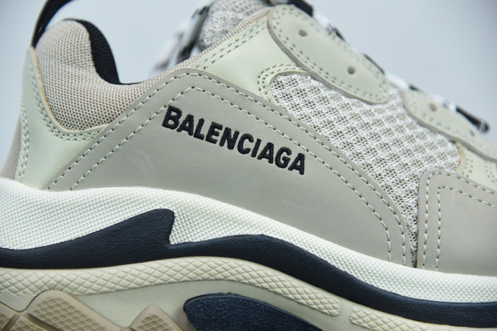 BALCIA Triple S Sneaker