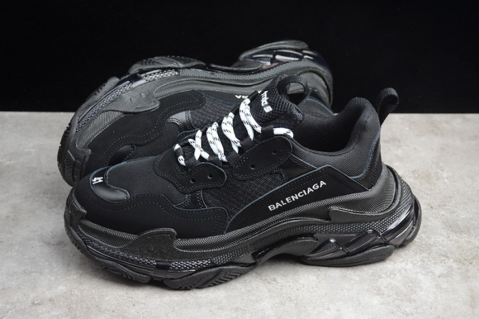 BALCIA Triple S Sneaker