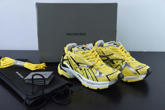 BALCIA RUNNER SNEAKER