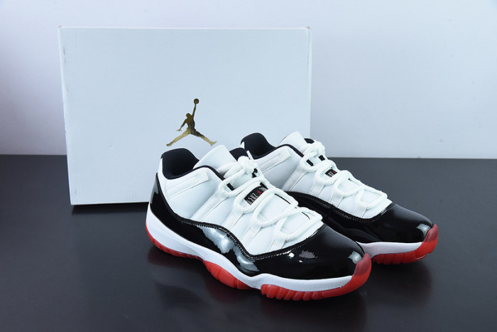 Air Jordan 11 Retro Low Concord-Bred AV2187-160