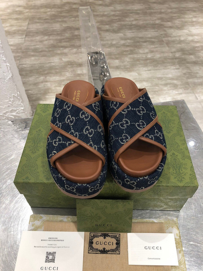 GCI GG Slide Sandal