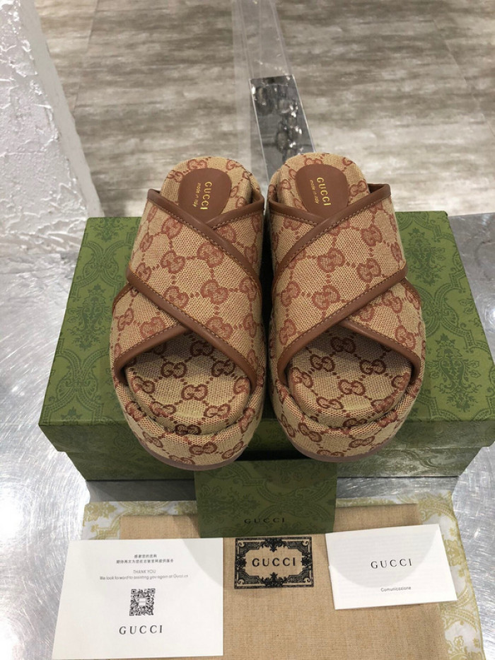GCI GG Slide Sandal