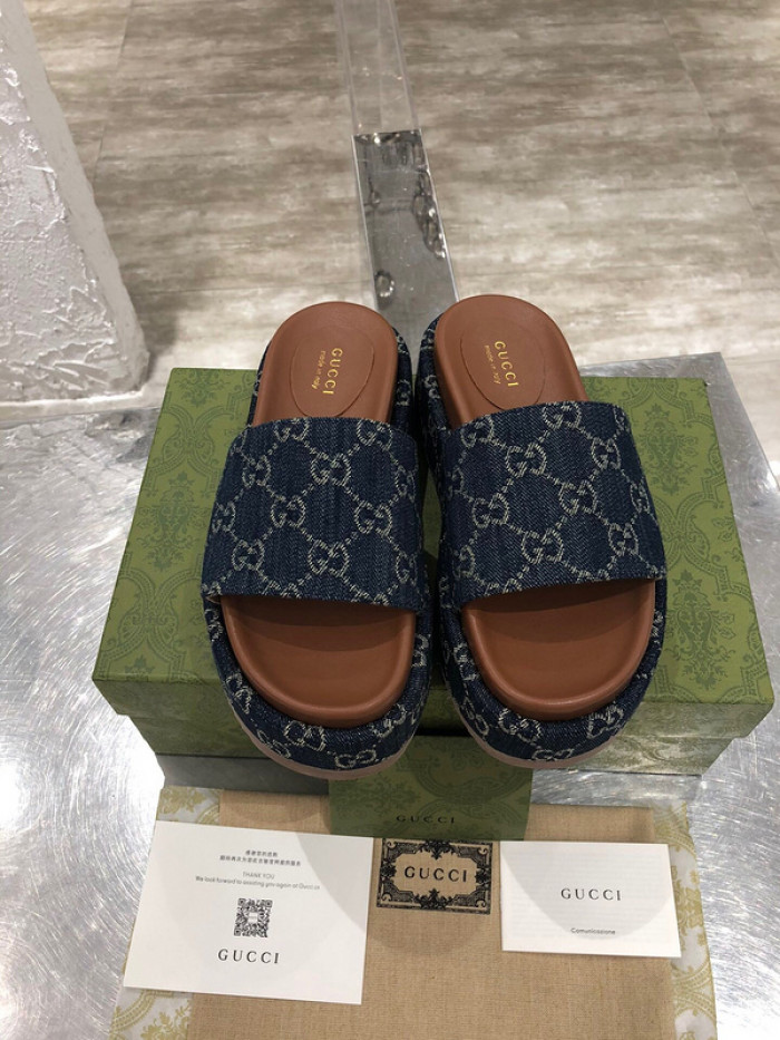 GCI GG Slide Sandal