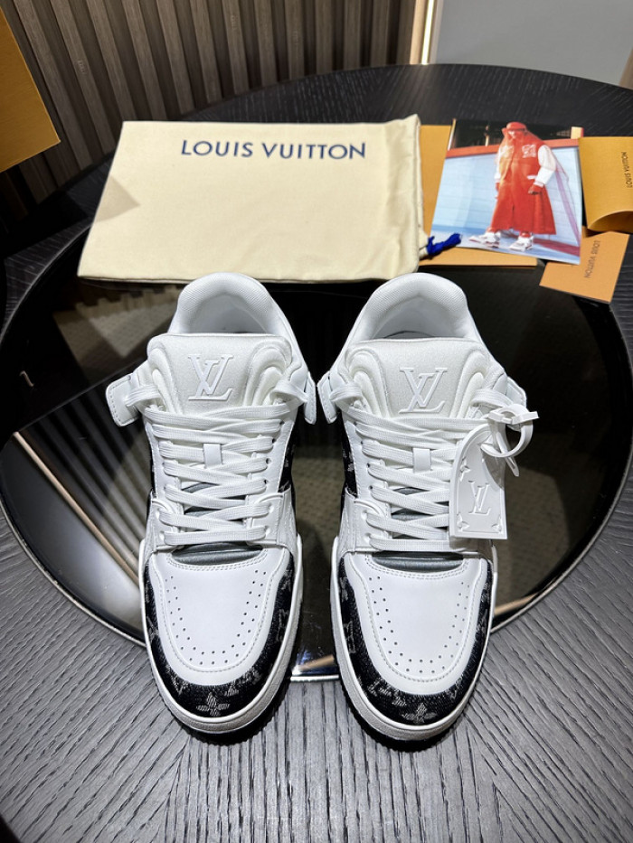 LUSV SNEAKERS