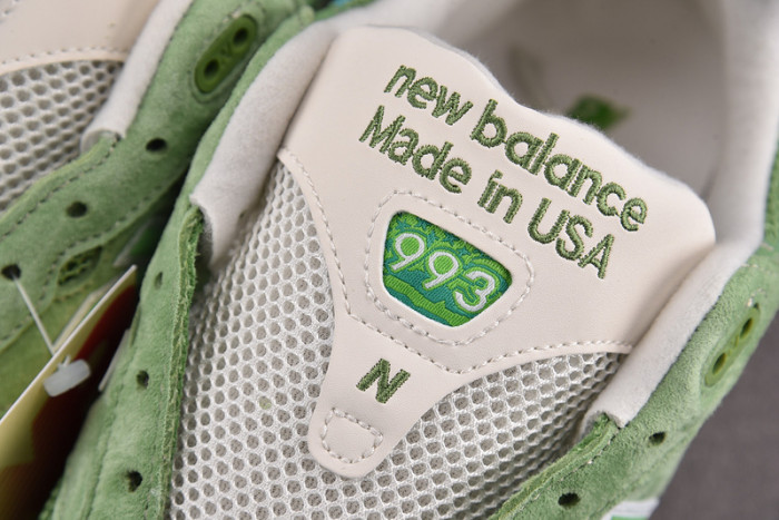 NEW BALANCE 993 "CHIVE" U993GW