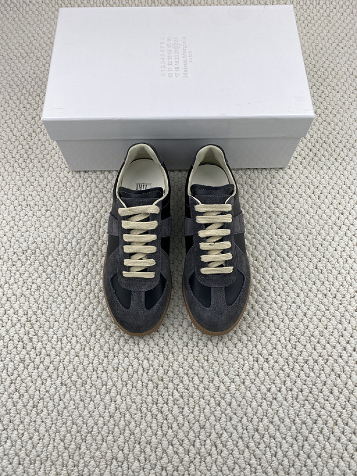 ma*s*n Ma*i*la sneaker