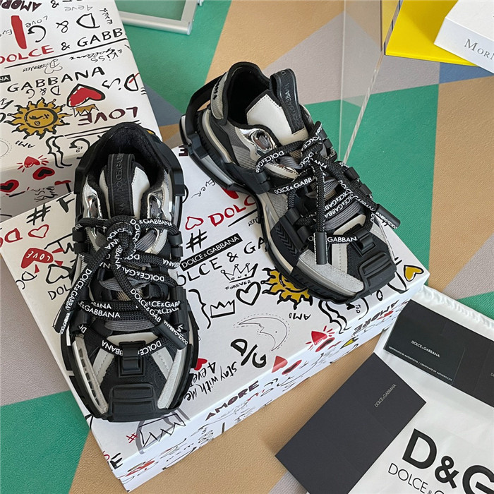 DG SNEAKER