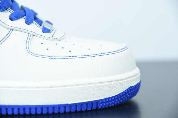 Nike Air Force 1 UN1570-680
