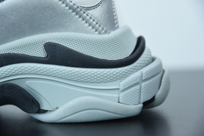 BALCIA Triple S Sneaker