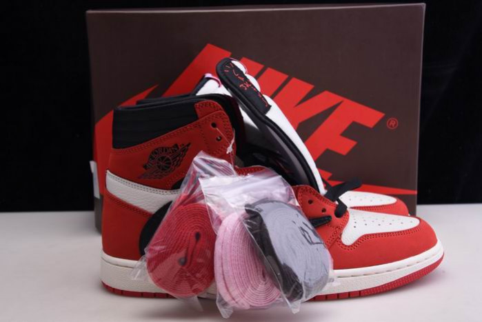 Travis Scott x Air Jordan 1