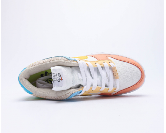 Nike Dunk Low SE Sun Club DQ0265-100