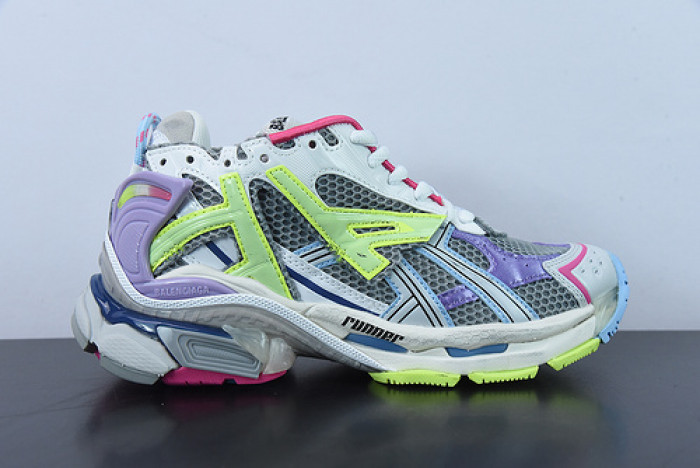 BALCIA RUNNER SNEAKER